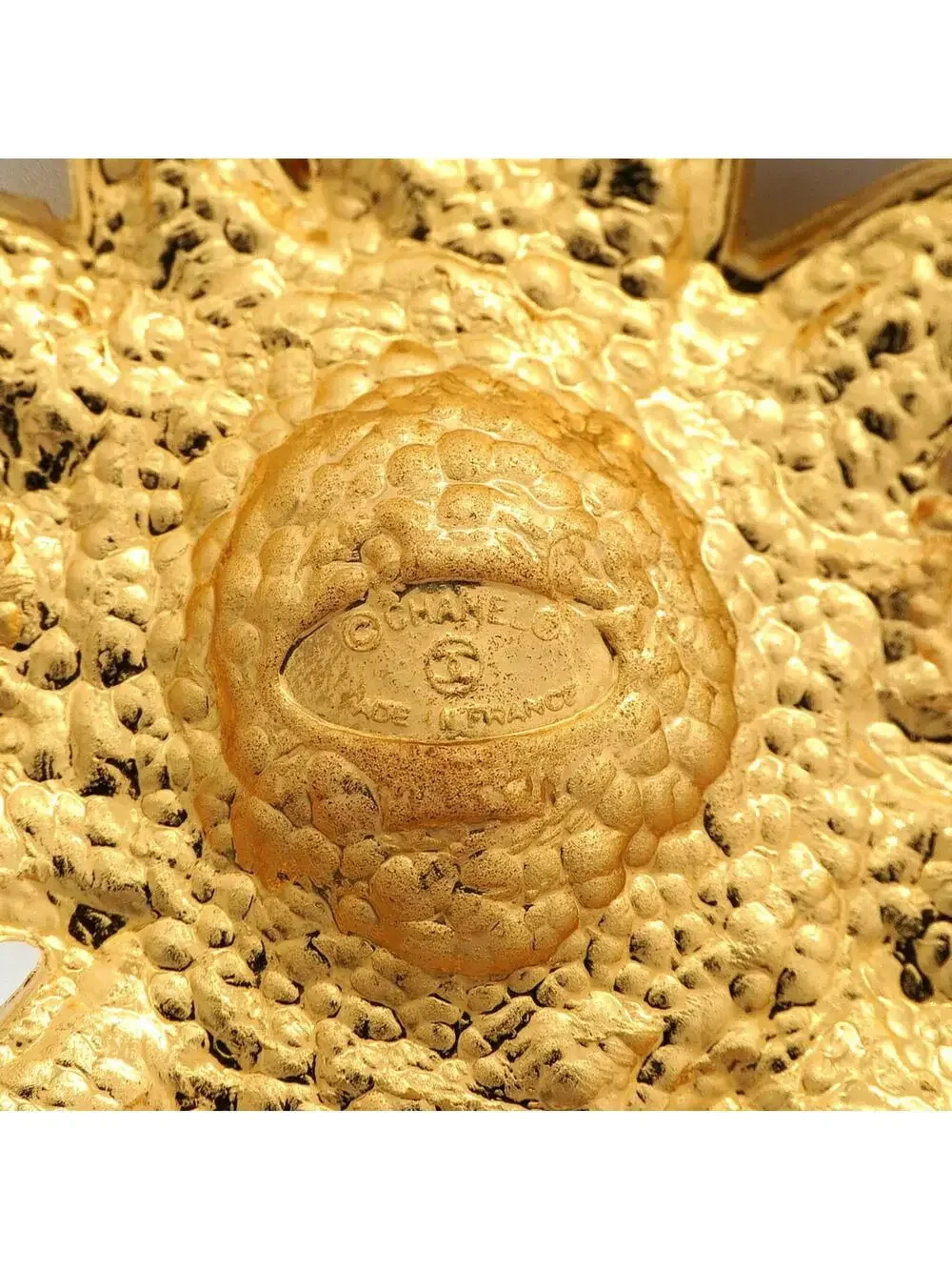 Chanel Cc Logo Brooch Metal #327473C84B